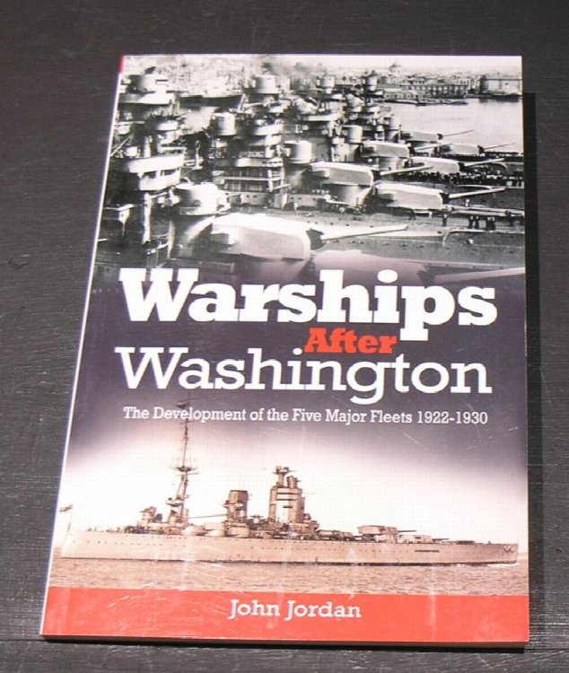 Warships after Washington; The development of the five major fleets 1922 - 1930.
